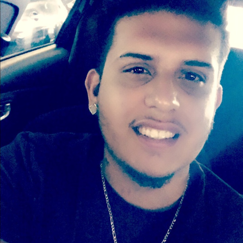 Meet your Posher, Sebastian